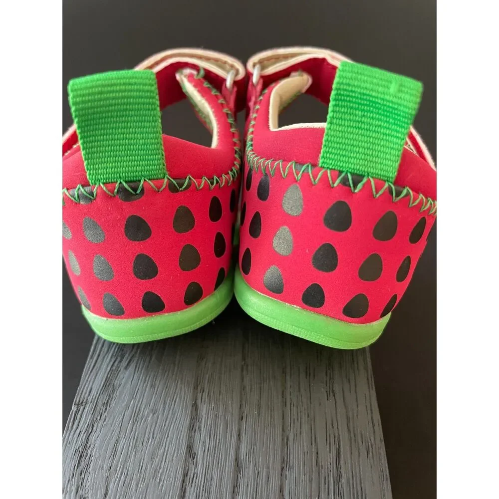 ~ NEW no box, Livie & Luca Watermelon Sandals 4 Kids Girls Velcro Flexible Red